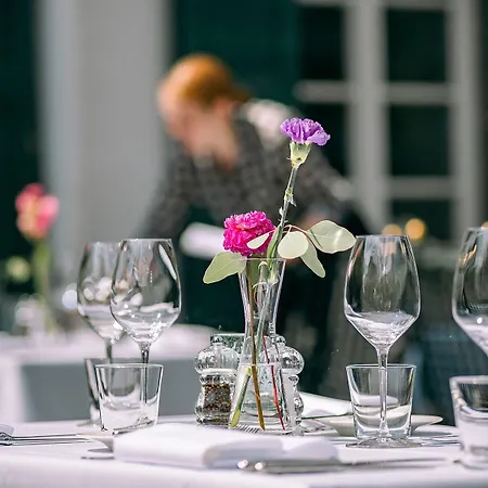 Romantik Hotel-restaurant Altenberger Hof מלון