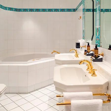 فندق Romantik Hotel-restaurant Altenberger Hof 4*